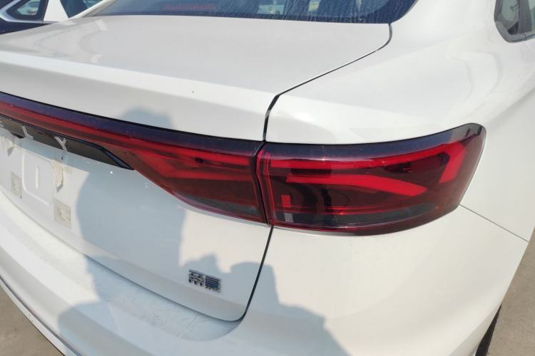 Used Geely Auto Emgrand 2026 Model 4th Generation 4 Millionth Anniversary Edition 1.5L CVT Feiyue Edition
