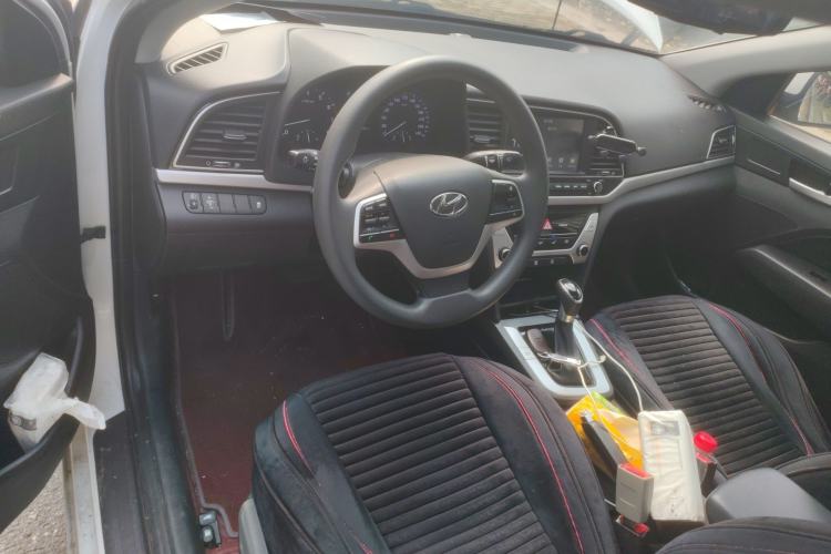 Used Hyundai Elantra (6th Generation / Lingdong) 2016 1.6L Automatic ZhiXuan – Elite Version Steering Wheel