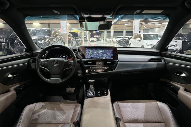 Used Lexus ES 2022 200 Excellence Edition Interior 5
