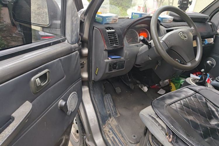 Used BAIC Weiwang 306 2013 1.2L Value Edition Basic CNG 7-seater A12 China IV Driver Seat