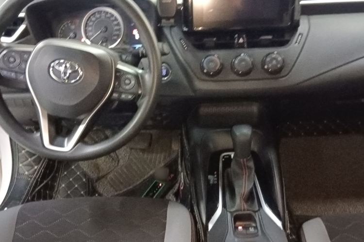 Used Toyota Corolla 2021 1.2T S-CVT Pioneer PLUS Edition Center Console