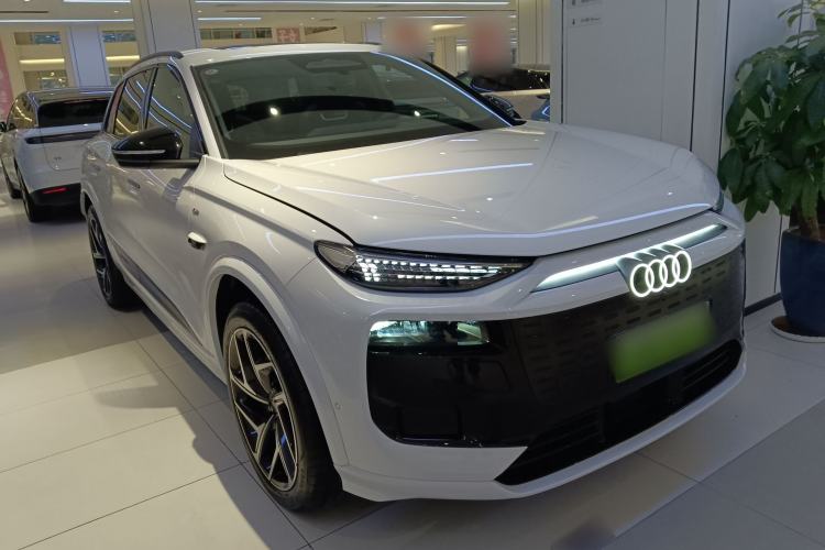 Used Audi Q6L e-tron 2026 First Launch Navigation Edition