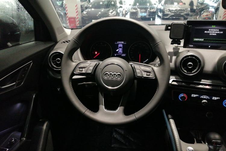 Used Audi Q2L 2021 35 TFSI Fashion Dynamic Model
