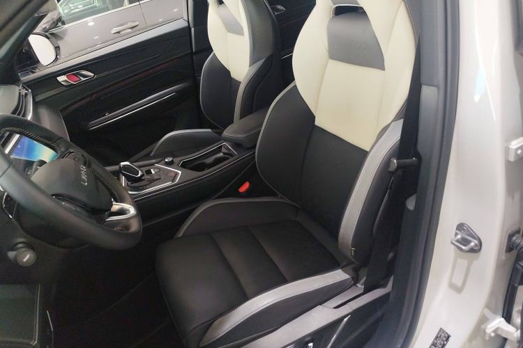 Used Lynk & Co 05 2023 2.0TD Two-Wheel Drive Shine Halo