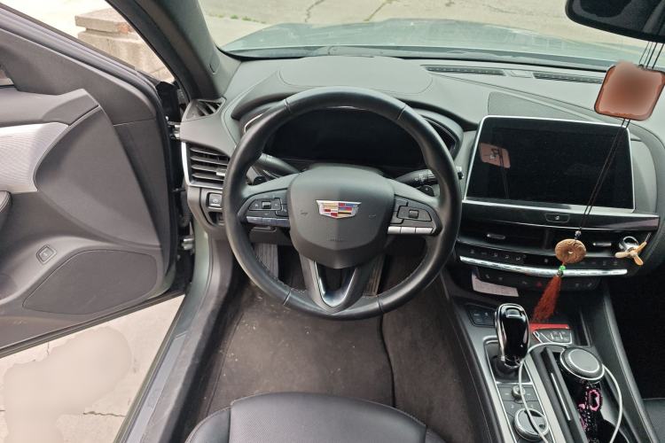 Used Cadillac CT5 2023 28T Luxury Edition (Standard Version) Steering Wheel