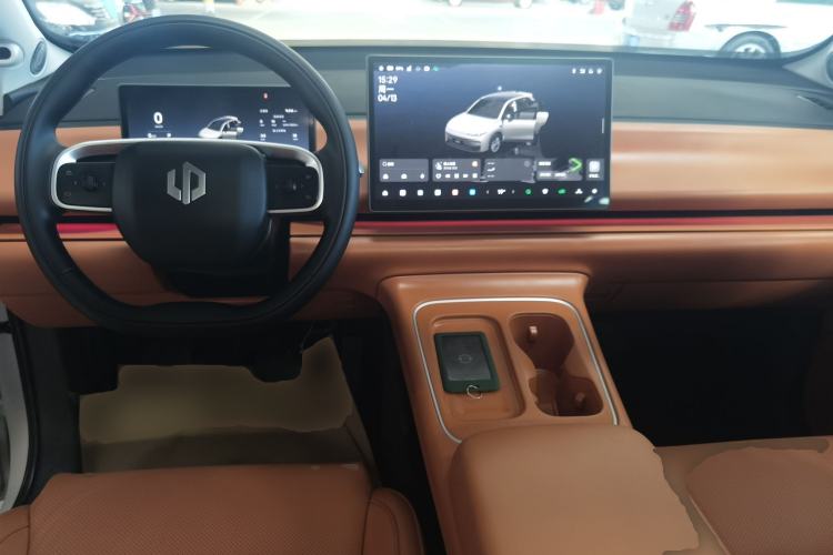 Used Leapmotor C10 2026 605 LiDAR Version Center Console