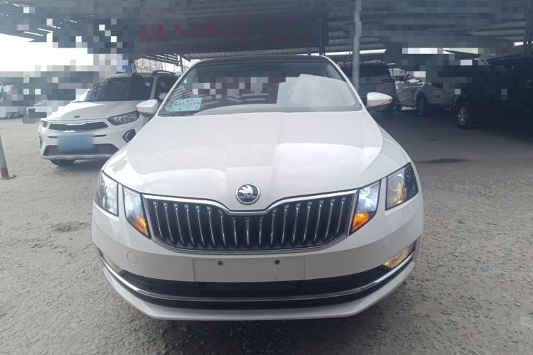 Used Skoda Octavia 2018 1.6L Automatic Luxury Edition
