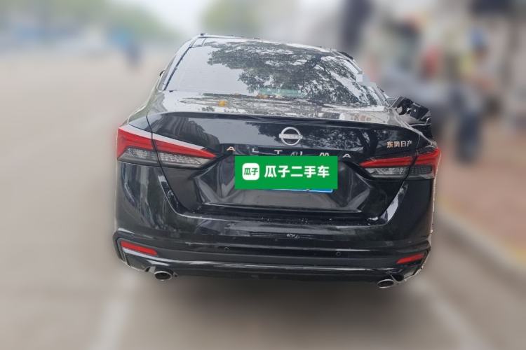 Used Nissan Teana 2024 2.0L SV Black Gold Edition
