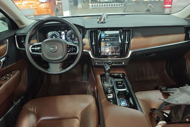 Used Volvo S90 2020 T5 Zhiyi Luxury Edition