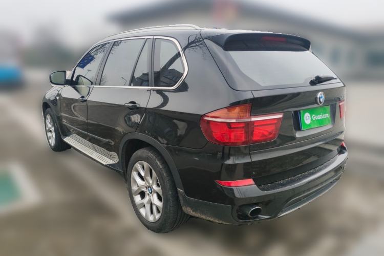 Used BMW X5 2011 xDrive35i Luxury Model
