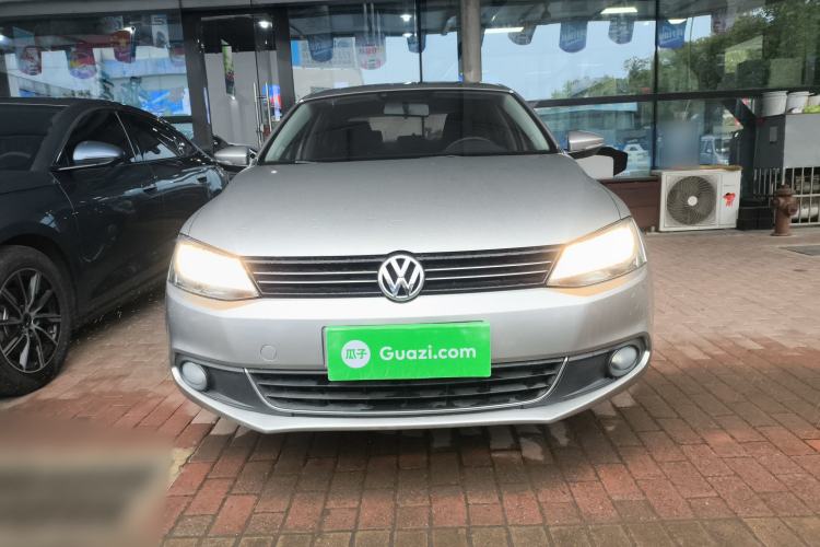 Used Volkswagen Sagitar 2014 Revised Version 1.6L Automatic Leading Edition
