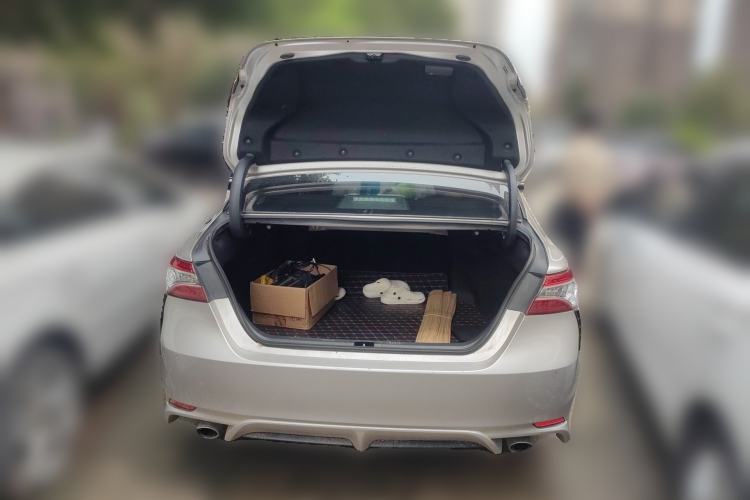 Used Toyota Camry 2019 Revised Version 2.0G Luxury Edition
