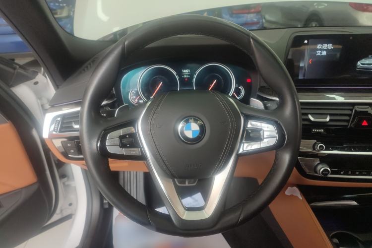 Used BMW 5 Series 2018 Restyled 530Li Leading Edition M Sport Package
