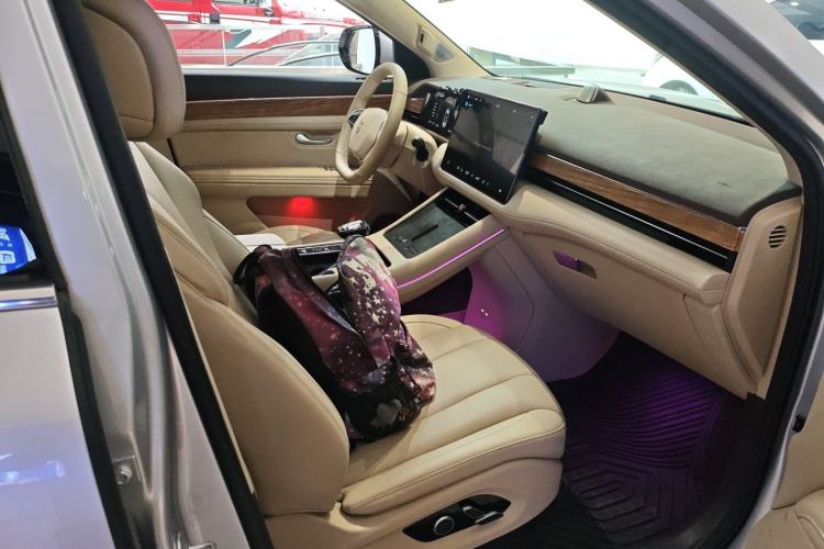 Used Hima AITO M7 2024 1.5T Intelligent Driving 4WD Max Edition 5 Seats
