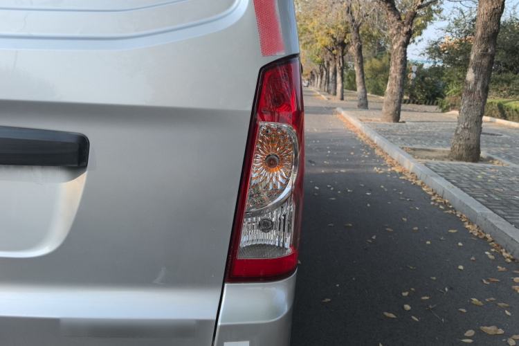 Used Wuling Rongguang S 2021 1.2L Base Model Window-Sealed 5-Seat LSI Car