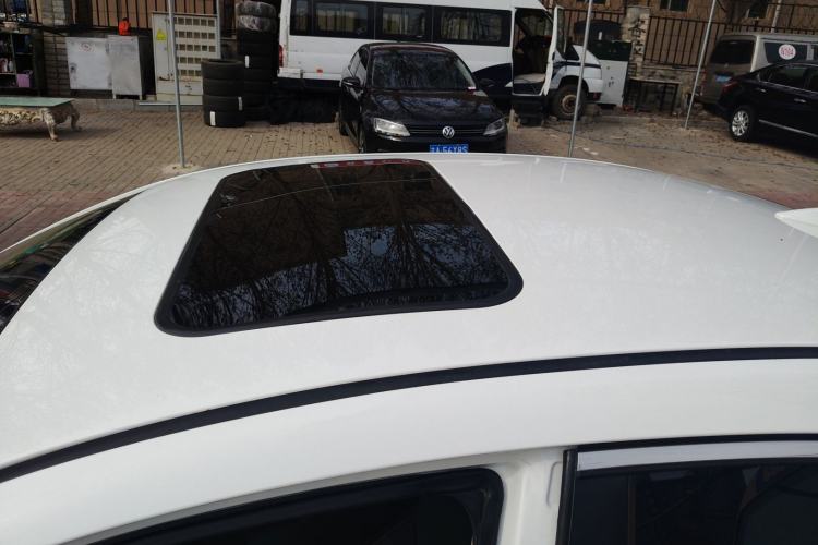 Used Bestune B70 2018 2.0L Automatic Connected Smart Edition Roof