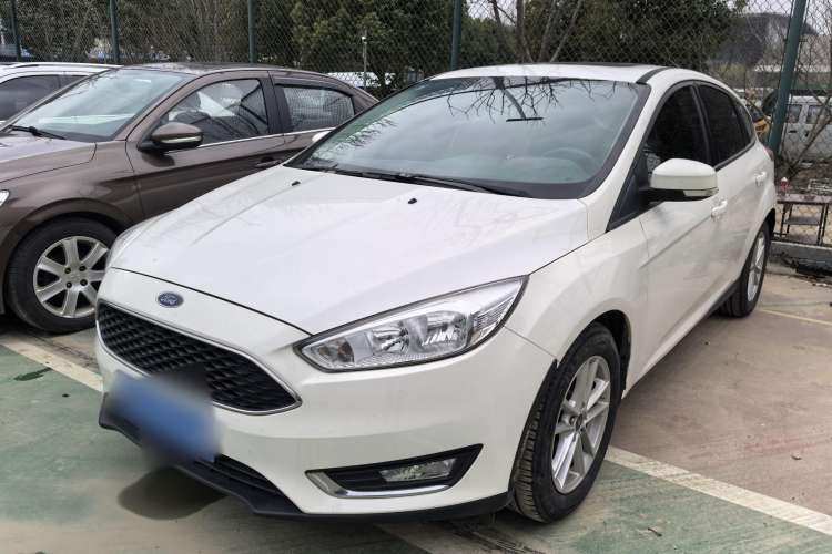 Used Ford Focus 2015 Hatchback 1.6L Automatic Fashion Edition