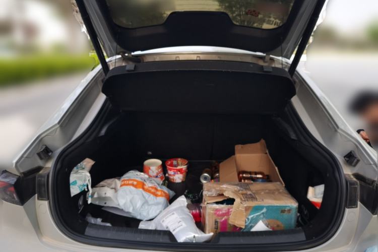 Used CHANGAN UNI-V 2022 1.5T Prestige Version Trunk