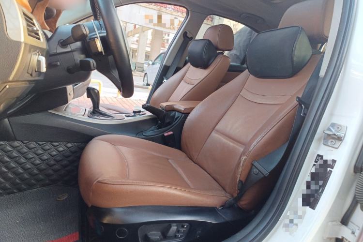 Used BMW 3 Series 2010 320i Luxury Model
