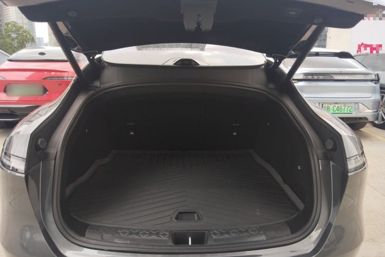 Used Avatr 06 2025 Max All-Electric Version Trunk