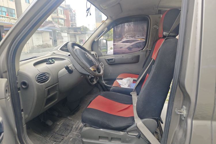 Used SAIC MAXUS Xintu V80 2014 2.5T Aoyuntong Short Wheelbase Low Roof Left Front Seat