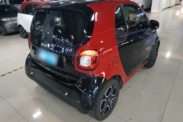 Used smart fortwo 2016 0.9T 66kW Hardtop Pioneer Edition
