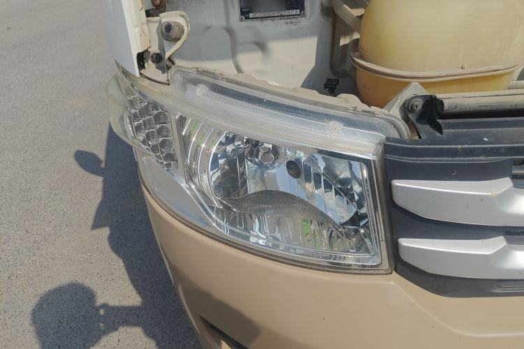 Used Foton Scenic G7  Right Front Headlight