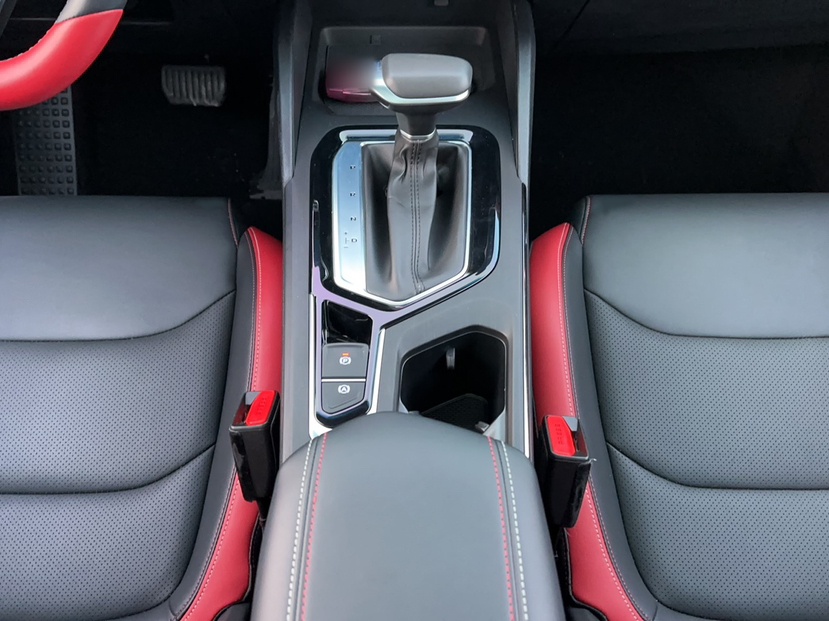 Geely Auto Emgrand S 2021 1.4T CVT Prestige Edition — снимка 14