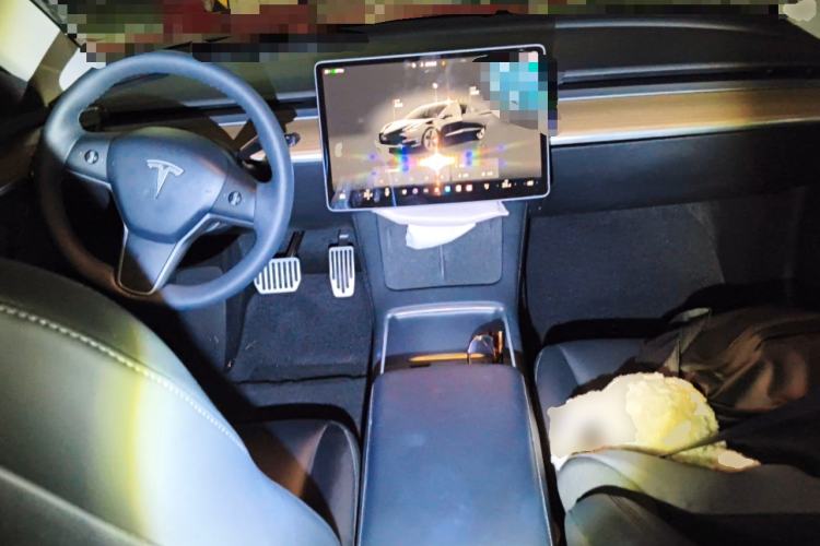 Used Tesla Model 3 2022 Rear-Wheel-Drive Version Center Console