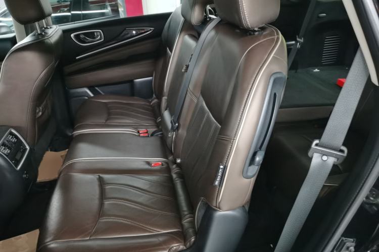 Used Infiniti QX60 2018 2.5 S/C Hybrid Two-Wheel-Drive Champion Family Edition
