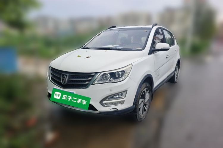 Used Baojun 560 2015 1.8L manual luxury version