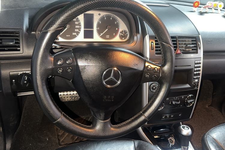 Used Mercedes-Benz A-Class 2011 A 180
