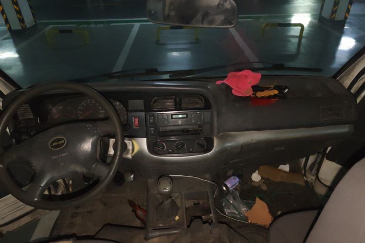 Used Jinbei Hiace 2014 2.0L 5th-Gen Power King Comfort Version V19