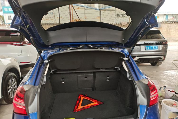 Used Mercedes-Benz GLA 2018 GLA 200 Fashion Model Trunk