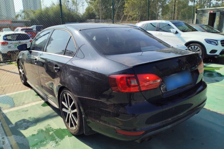 Used Volkswagen Sagitar 2013 2.0 TSI GLI