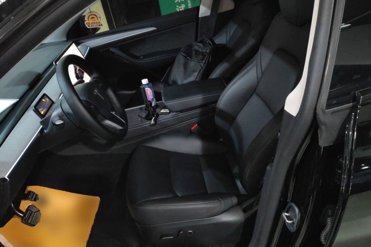 Used Tesla Model Y 2023 Rear-Wheel-Drive Version