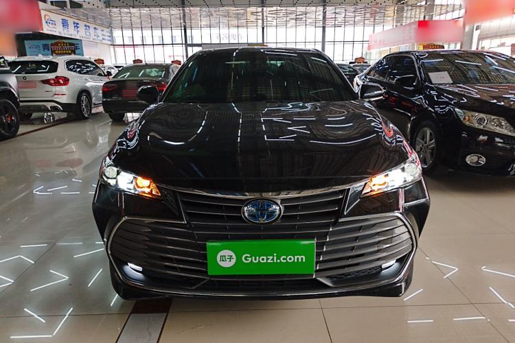 Used Toyota Avalon 2019 Dual-Engine 2.5L Luxury Edition China VI Standard
