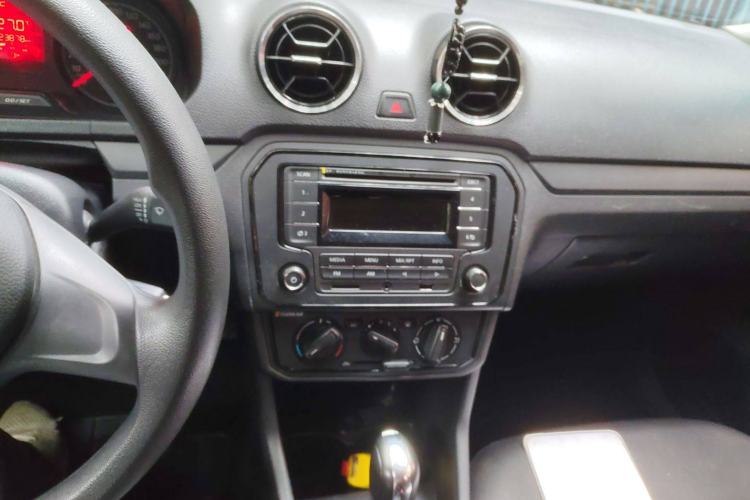 Used Volkswagen Jetta 2017 1.5L Automatic Fashion Model