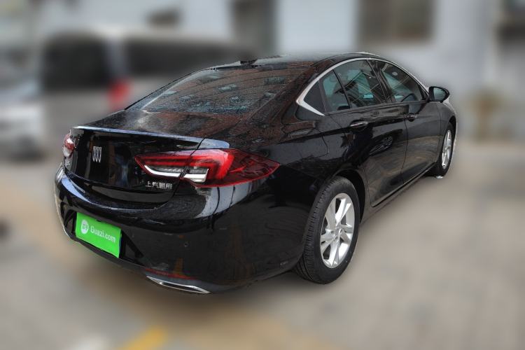 Used Buick Regal 2024 25T Deluxe Edition Rear Right 45 Deg