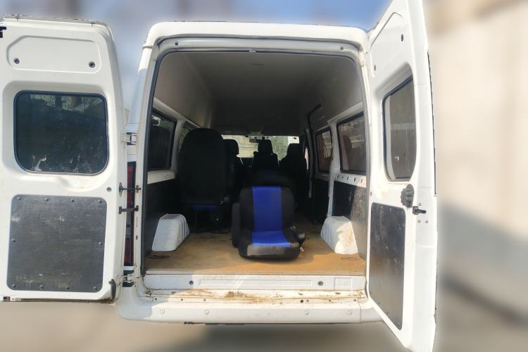 Used JMC Fushun 2022 2.0T Manual Multi-Function Passenger Vehicle Mid-Range High Roof 6-7 Seats
