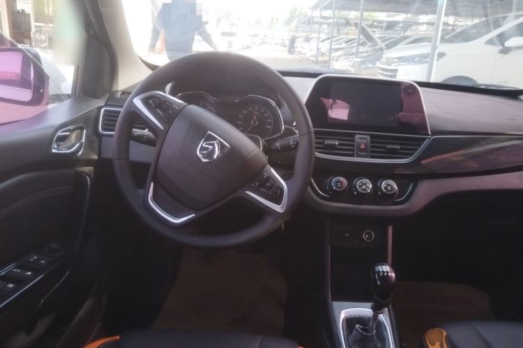 Used Baojun 310 2016 1.2L Manual Luxury Model