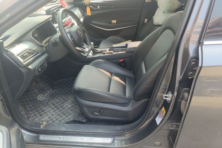 Used CHANGAN Ruicheng CC 2021 Blue Whale Edition 1.5T DCT Prestige Model
