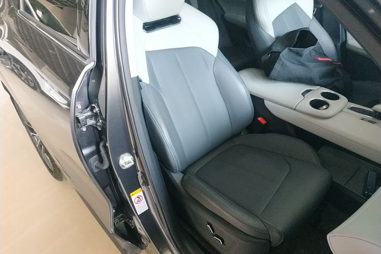 Used CHANGAN UNI-Z 2025 1.5T Premium Edition Right Front Seat