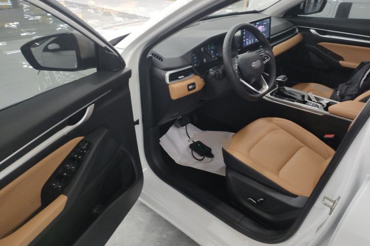 Used Geely Auto Emgrand 2025 4th Generation 1.5L CVT Flagship Version