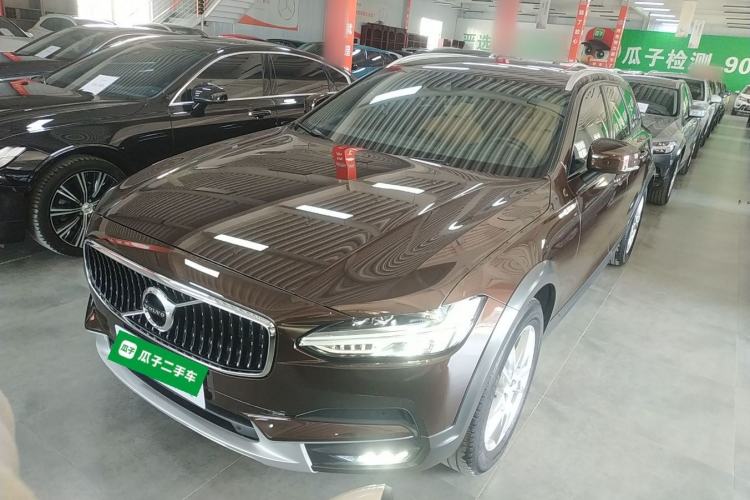 Used Volvo V90 2017 Cross Country T5 AWD Smart Range Edition