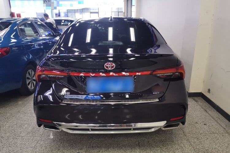 Used Toyota Avalon 2019 2.5L Ambition Version China VI Standard
