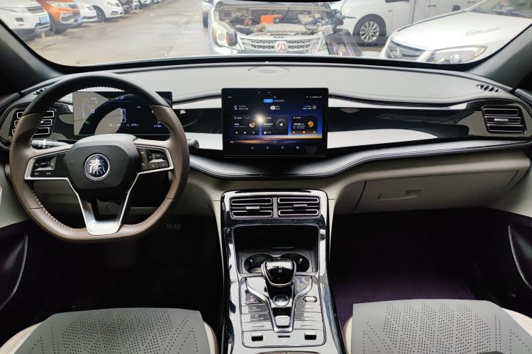 Used BYD Qin PLUS 2023 Champion Edition DM-i 55KM Leading Model