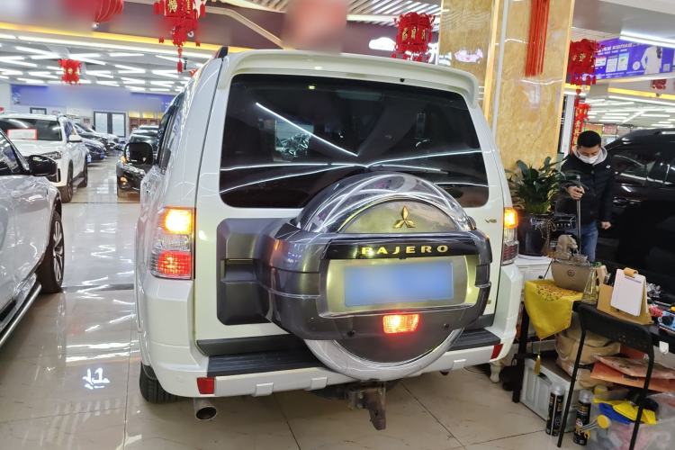 Used Mitsubishi Pajero 2020 3.0L Automatic Prestige Off-Road Edition
