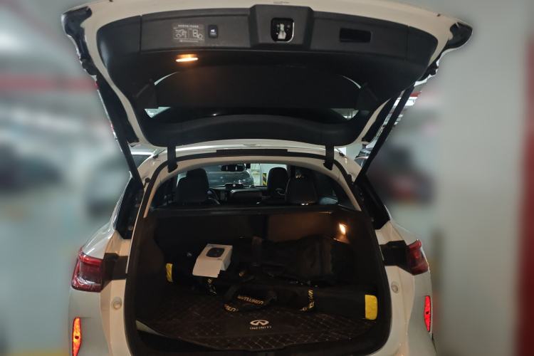 Used Infiniti QX50 2020 2.0T All-Wheel-Drive Elite Version Trunk