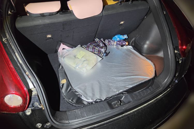 Used Infiniti ESQ 2014 1.6L Spontaneous Edition Trunk